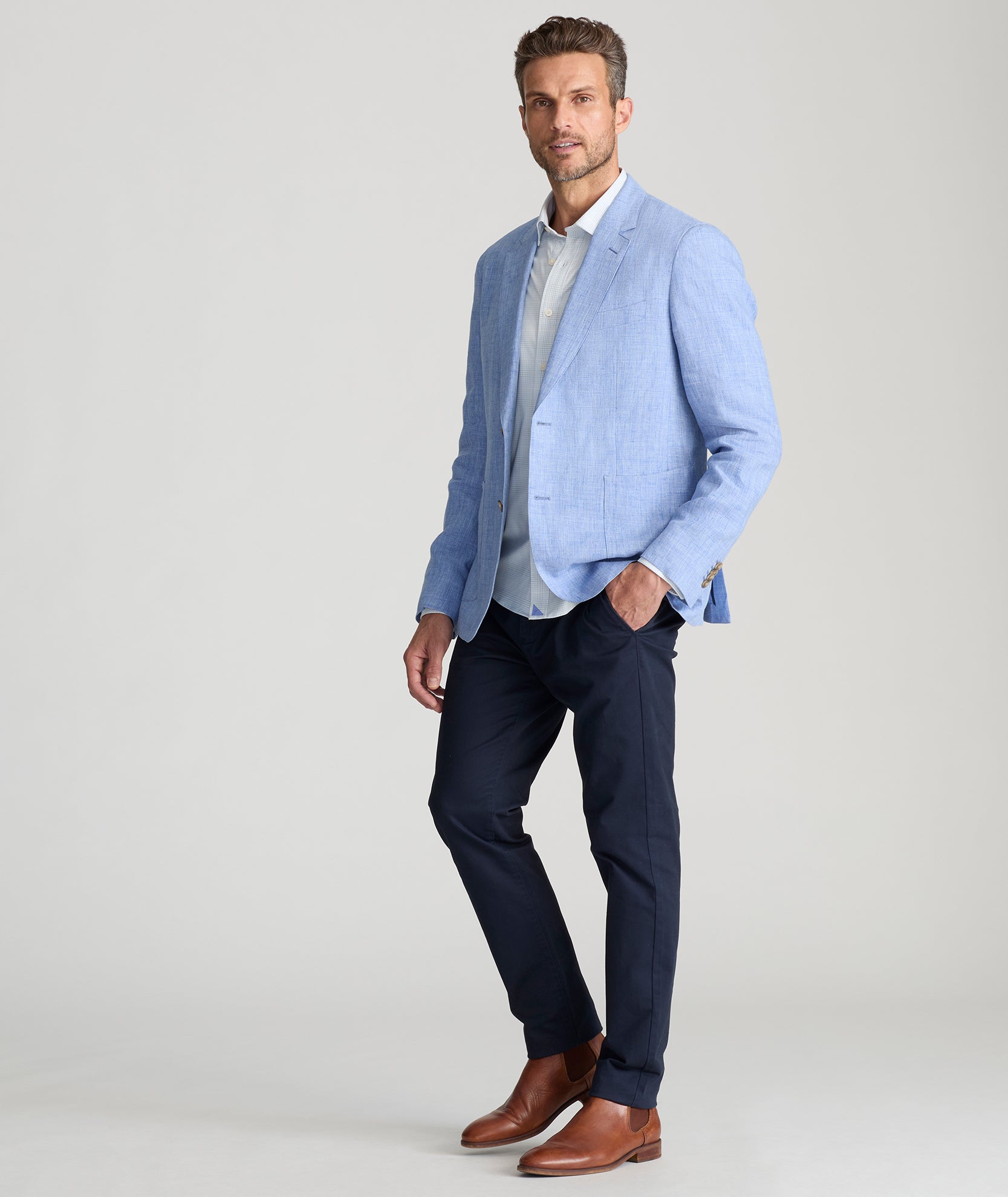 Model wearing an UNTUCKit Ellis Sport Coat.